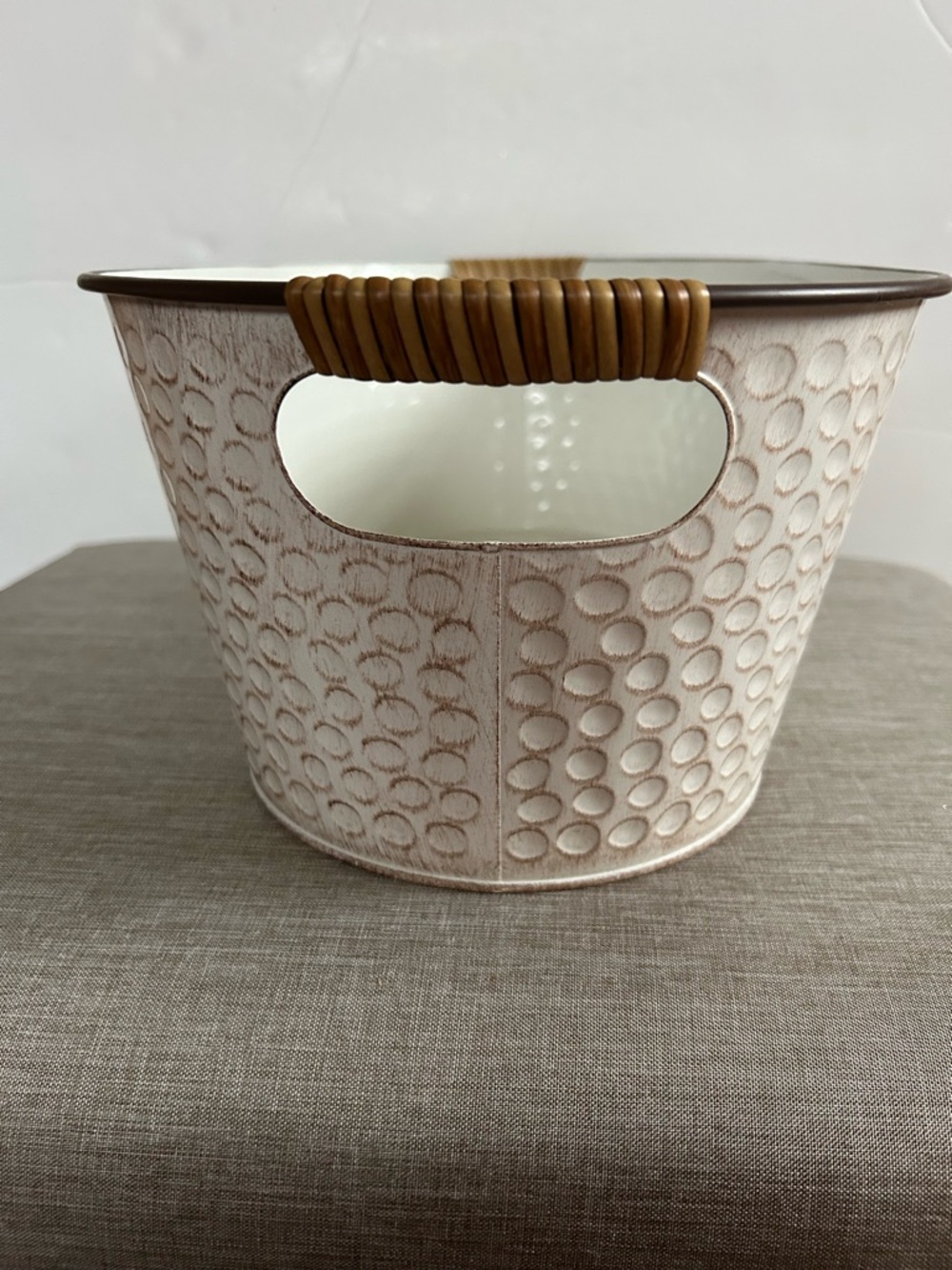 Better Homes And Gardens Antiqued White Galvanized Ice Bucket & Oval Tub - Picture 3 of 12